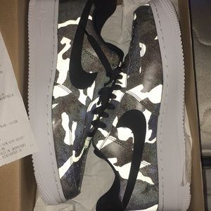 Army forces rare size 8